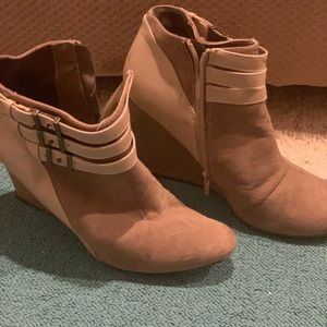 Two tone tan ankle booties